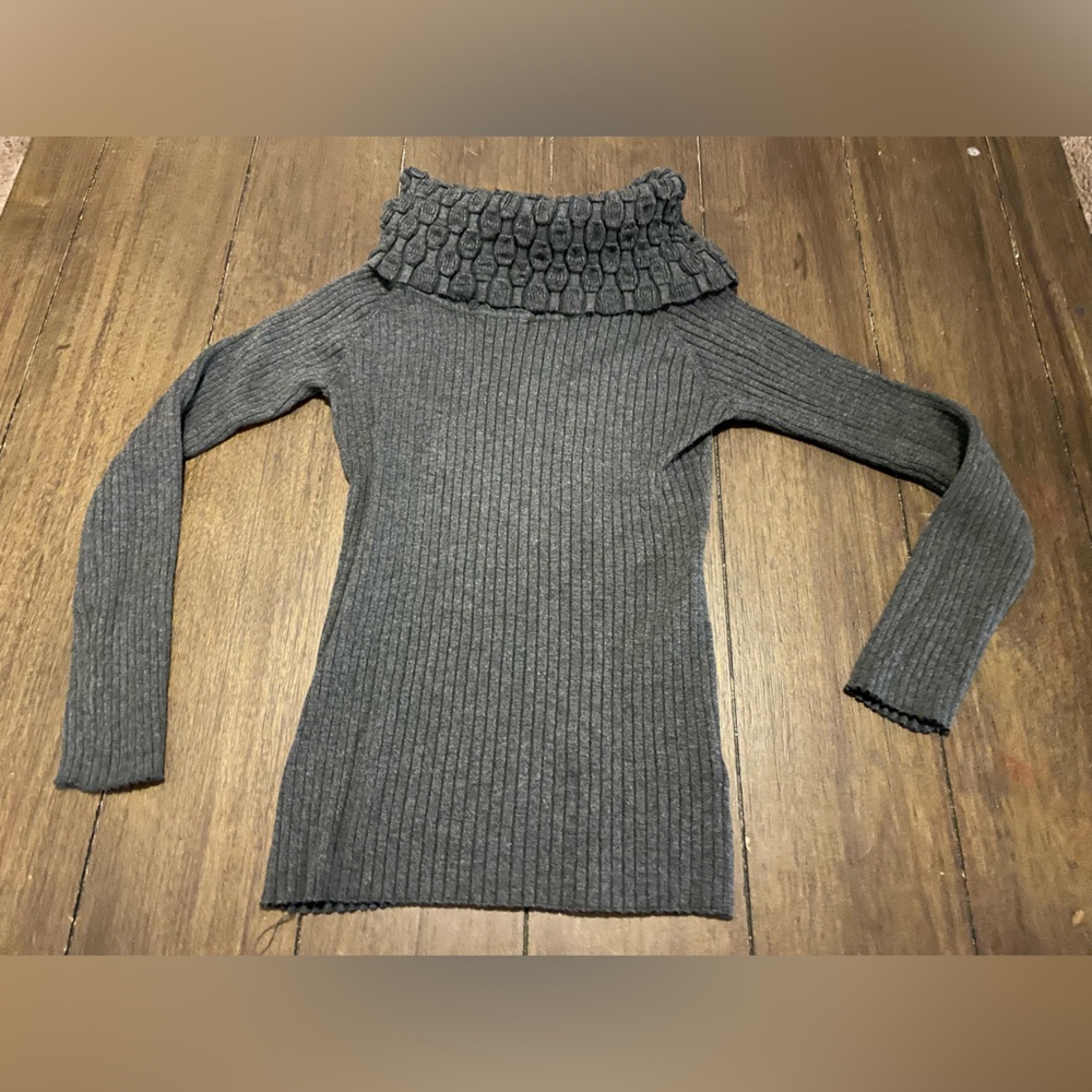 🔴 Cowl Neck Sweater